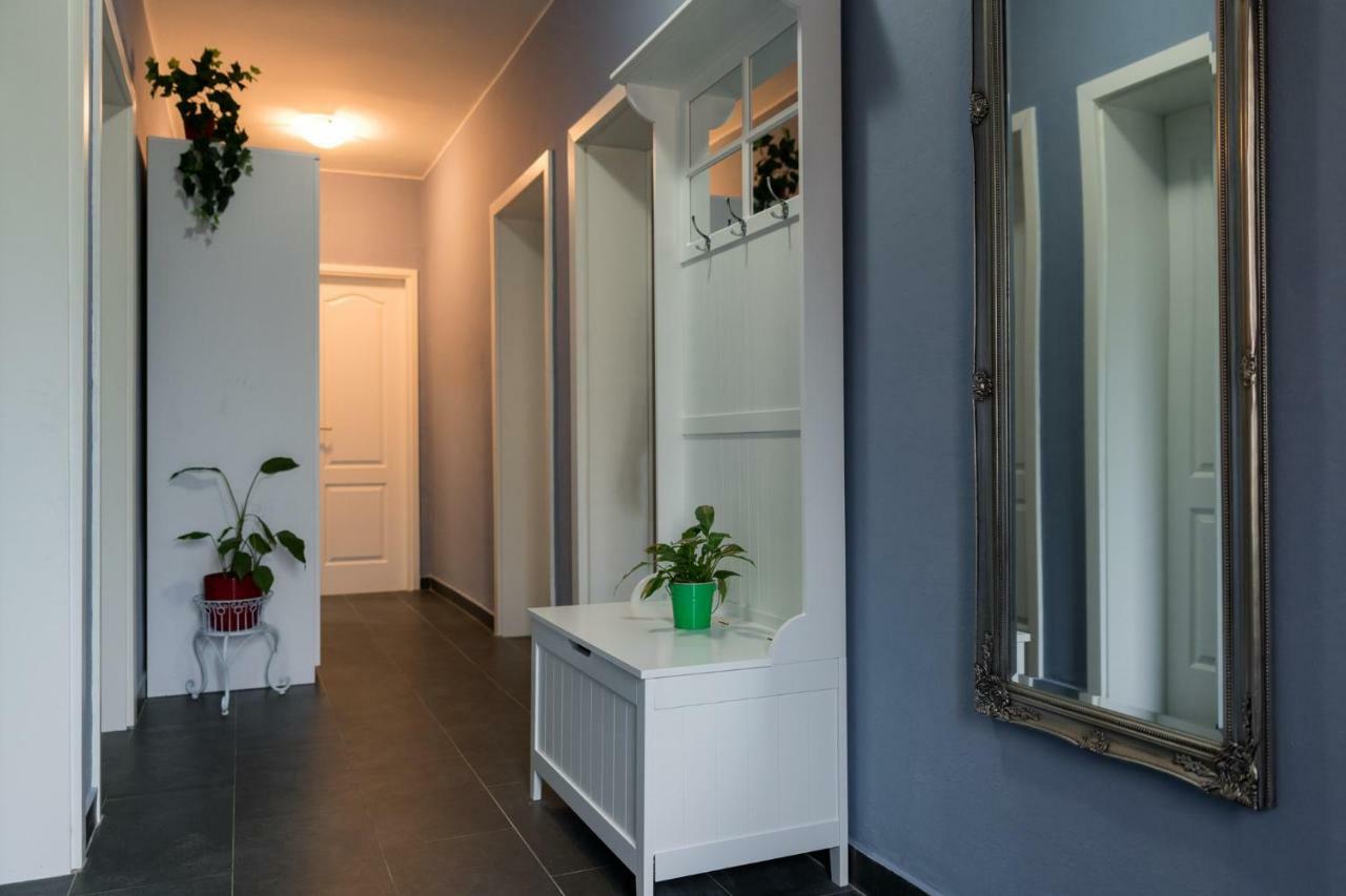 Apartments Mira Biograd Na Moru Ngoại thất bức ảnh
