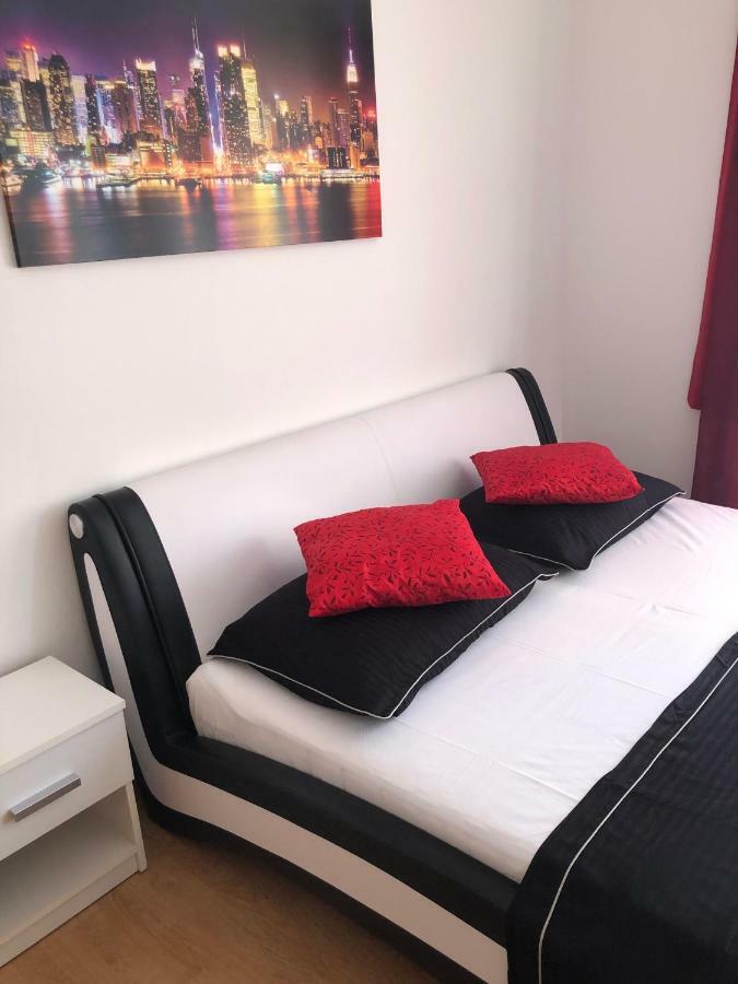Apartments Mira Biograd Na Moru Ngoại thất bức ảnh
