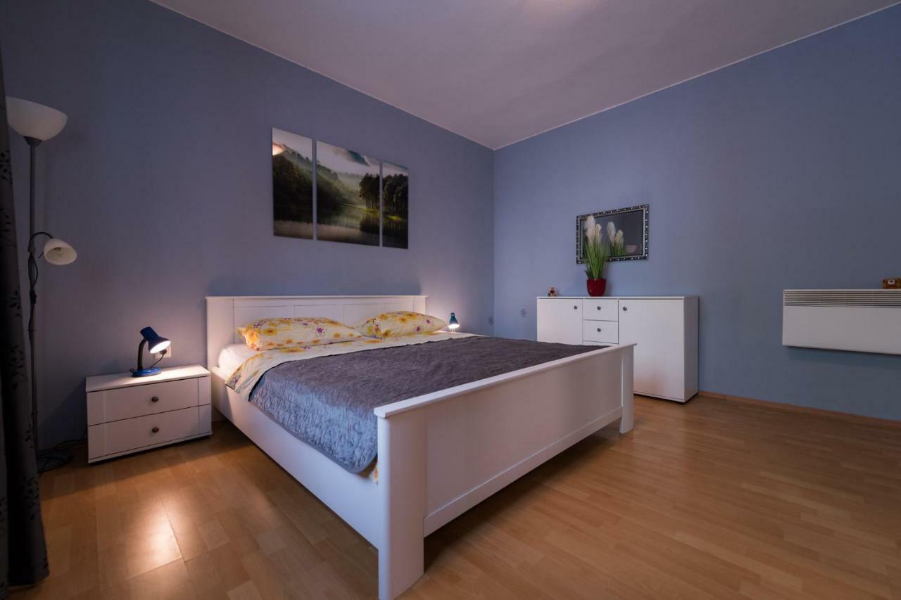 Apartments Mira Biograd Na Moru Ngoại thất bức ảnh